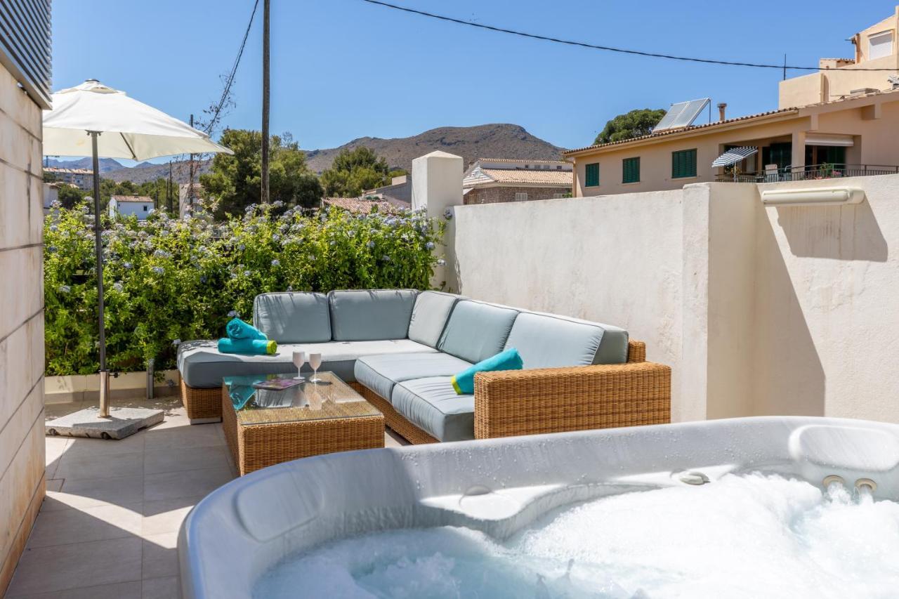 Apartment La Nau - Fantastic Apartment With Hot Tub And Pool, Just Steps Away From Beach Port de Pollença Eksteriør bilde